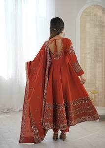 Ramdev Trading - Kurta/Kurti de Seda Romana Moderna, Étnica, India y Pakistaní, de Secado Rápido y Largo Regular para Mujer, para Bodas, Fiestas y Diwali - Product Image 2