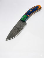 Couteau de chasse à lame fixe en acier Damas, fabrication artisanale, manche en bois laminé, couteau à dépecer avec étui – Vente chaude OEM ODM