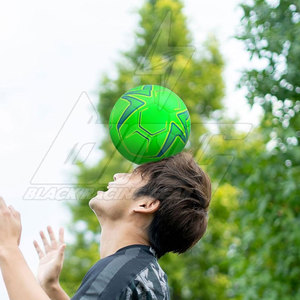 ฟุตบอลเย็บมือราคาส่งถูก คุณภาพดีเยี่ยม กันน้ำ รุ่นใหม่ล่าสุด - Product Image 3