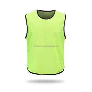 Baberos de entrenamiento de fútbol reversibles de doble cara personalizados de alta calidad chalecos de malla deportiva más vendidos para equipo de entrenamiento de fútbol - Product Image 2