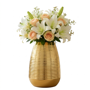 Florero de Latón Hecho a Mano |   Jarrón Decorativo de Metal Martillado |   Centro de Mesa de Lujo para Decoración del Hogar |   Jarrón de Latón Dorado para Hotel - Product Image 1