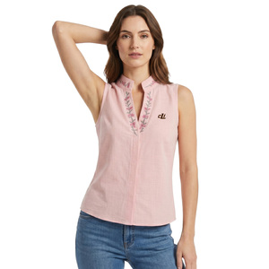 Blusa sin mangas con cuello mandarín y bordado floral de moda para mujer, estilo casual DTG, top sin mangas personalizado con cuello en V, boutique. - Product Image 1