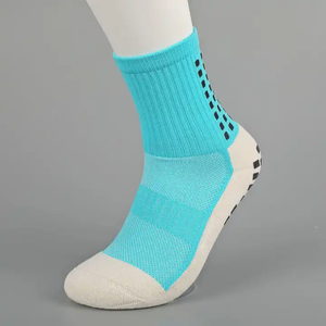 Chaussettes de sport en tissu tissé brodé motif banane jaune, silhouette moyenne, confortables et élégantes, pour tenue athlétique - Product Image 6