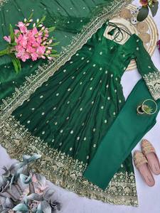 ชุดเดรส Anarkali ผ้าจอร์เจตต์ปักลายสำหรับผู้หญิง สไตล์อินเดีย พร้อมสวมใส่สำหรับงานปาร์ตี้ - Product Image 6