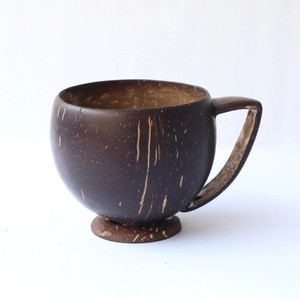 Tasse à boire durable en coque de noix de coco, fabriquée au Vietnam, sur mesure, pour espresso et thé. - Product Image 1