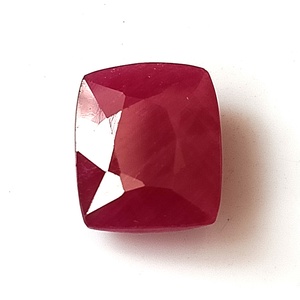พลอยทับทิมแอฟริกันธรรมชาติสีแดงทรงคุชชั่นเจียระไน 6.85 กะรัต - Product Image 4