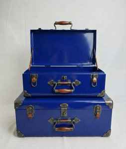 Baúl de Almacenamiento de Lujo de Metal y Madera con Herrajes Vintage, Cofre Decorativo Hecho a Mano de Metal y Madera con Hierro Antiguo - Product Image 1