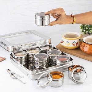 Conteneur à masala en acier inoxydable de forme carrée avec couvercle en verre transparent, pour cuisine, expédié en gros. - Product Image 4