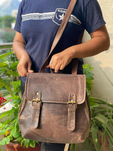 Mochila De Cuero crujido hecha a mano, bolso escolar de cuero marrón - Product Image 2