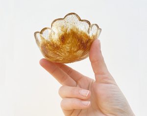 Ensemble de plateaux à bijoux en résine dorée avec couvercle et bol, forme de fleur, plateau de service décoratif, décoration d'intérieur, artisanat artistique - Product Image 4