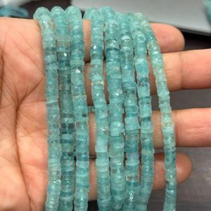 Cuentas Lisas de Aguamarina Natural en Forma de Chip, Color Azul Marino, Gema India para Collares, Fabricación de Joyería, Venta al por Mayor AA - Product Image 1