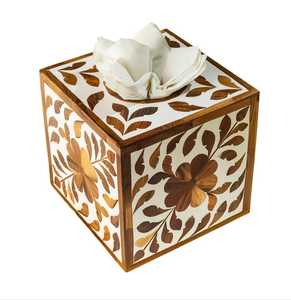 Boîte à mouchoirs de luxe PearlVista, support contemporain en mosaïque de coquillages avec motif personnalisé pour une décoration élégante de la maison et du bureau - Product Image 5