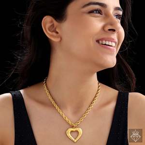 Collier pendentif fin anti-ternissement en forme de cœur doré - Product Image 2