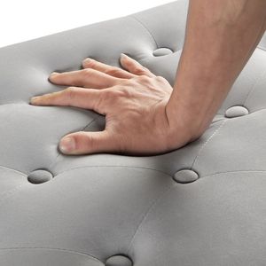 Banco de Almacenamiento Tapizado en Gris con Botones y Adornos de Tachuelas, Acolchado Suave, para Entrada, Sala de Estar o Dormitorio, con Reposabrazos - Product Image 5