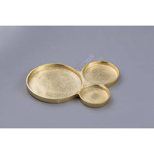 Plateau porte-bougie en métal à 3 compartiments, design luxueux, résistant à la chaleur, support de bougie métallique, décoration d'intérieur - Product Image 1