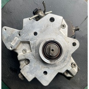 Pièces automobiles d'occasion Pompe à carburant diesel haute pression d'occasion 0 445 010 121 33100-27400 Compatible avec Hyundai Kia pièces automobiles coréennes - Product Image 2