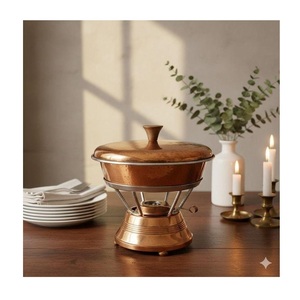 Plats de service en métal doré ou ivoire pour buffet d'hôtel, plats de service ronds ou rectangulaires en acier inoxydable pour hôtel, en vente - Product Image 1