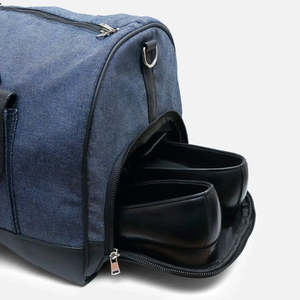 Bolsa de Viaje de Cuero Genuino con Bolsillos Frontales, Acabado de Primera Calidad, Diseño de Lujo para Fin de Semana - Product Image 5