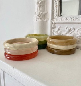 Bracelets en résine faits à la main, accessoires de mode haut de gamme pour femmes, qualité d'exportation en gros TCE Tce00 - Product Image 3