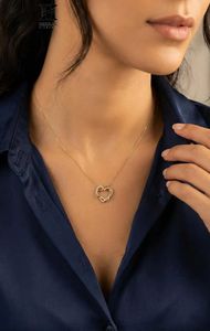 Collier avec pendentif cœur entrelacé en or 18 carats personnalisé – Fabricant de bijoux fins - Product Image 1