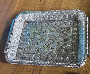 Plateau rectangulaire en métal décoratif pour mariage, idéal pour la cérémonie de mariage, la présentation de cadeaux, les fiançailles et les événements spéciaux - Product Image 6