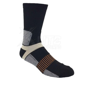 Chaussettes de football hautes pour adultes Performance Wear avec tissu tricoté extensible et semelle rembourrée pour l'entraînement au football et les sports de plein air - Product Image 2