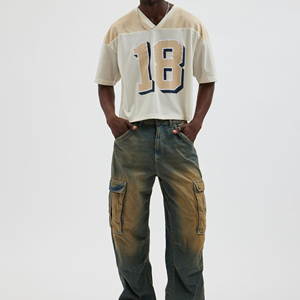 Camiseta de Fútbol Personalizada 100% Algodón para Hombre, Estilo Urbano, con Estampado Gráfico, Corte Cuadrado - Product Image 4