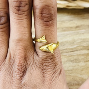 Anillos de Delfín de Estilo Moderno, Anillos Boho de Latón para Mujer, Chapados en Oro de 18k, Joyería de Animales Marinos para Venta al por Mayor/OEM/ODM - Product Image 3