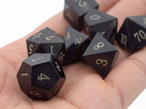 Juego de Dados Poliédricos de Cuerno de Búfalo Natural Hechos a Mano de Primera Calidad para Juegos de Rol, DnD y Juegos de Mesa, Regalo Único para Coleccionistas - Product Image 5