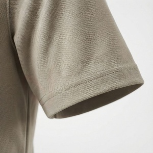 Polo à manches courtes pour homme, beige, tricot uni, coupe décontractée - Product Image 6