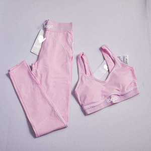 Ensemble de yoga pour femmes grande taille, 2 pièces, respirant, écologique, motif à pois, spandex/polyester, vêtements de sport, fabrication pakistanaise - Product Image 4