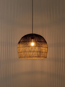 Lampe suspendue en rotin de bambou de qualité supérieure, tissée naturellement, pour la décoration des restaurants et des cafés - Product Image 5