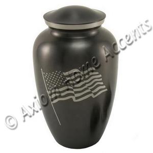 Urna de latón bellamente diseñada con artesanía artesanal y un acabado brillante para un tributo duradero por Axiom Home Accents - Product Image 2