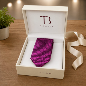 Corbata de Hombre con Patrón Geométrico Magenta de Lujo, Corbata Tejida Premium |   Ropa Formal para Bodas, Oficina, Fiestas, Regalo, Atuendo Elegante para Negocios - Product Image 3