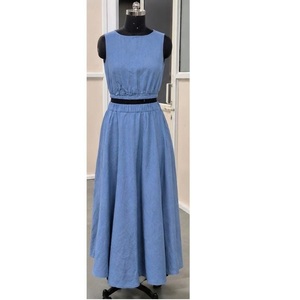 Ensemble jupe et haut pour femme de qualité export, tenue tendance deux pièces assortie pour les soirées en station balnéaire et le quotidien, disponible en gros. - Product Image 3