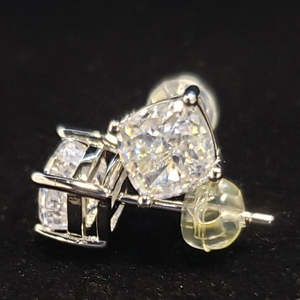 Pendientes de Diamantes Cultivados en Laboratorio con Corte Cojín en Oro, Oro Rosa, Oro Blanco o Plata VVS VS D E F para Mujer - Product Image 6