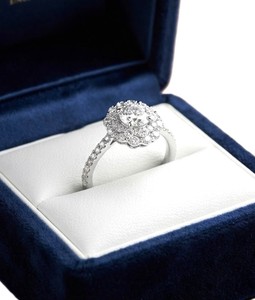 Bague de fiançailles de créateur en or massif 10K 14K 18K avec diamant rond cultivé en laboratoire, certifiée IGI, style demi-éternité, solitaire de mariée - Product Image 4