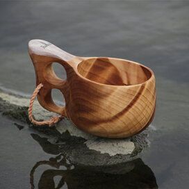 Mug à café et à thé en bois d'olivier nordique artisanal avec poignée, vaisselle écologique réutilisable pour la maison et le camping - Product Image 3