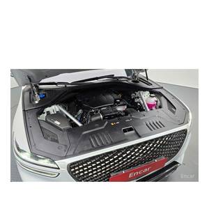 Genesis GV70 2.5T 2024, Gasolina, 2WD, con Caja de Cambios Automática, Asientos de Cuero, Cámara Trasera - 22,503 km - Product Image 6