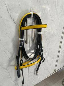Juego de Brida para Caballo de PVC Amarillo, con Cabezalera y Correa de Nariz Acolchadas, Herrajes de Acero Inoxidable, Ajustable y Duradero, Equipo Ecuestre - Product Image 3