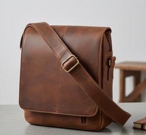 <b>Leather</b> <b>Messenger</b> <b>Bag</b> Brown Crossbody Satchel Durable Zipper Closure Men's Daily Use All Seasons Genuine <b>Leather</b> Crossbody - Product Image 1