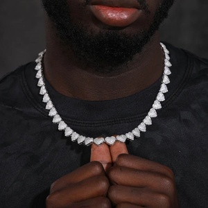 Collar de eslabones de moissanita en forma de corazón, cadena cubana bañada en plata, colgante con microincrustaciones, joyería para hombre - Product Image 2