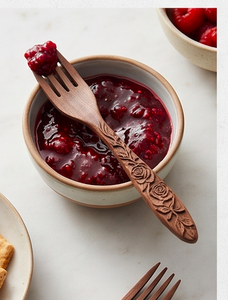 Juego de cubiertos modernos de madera con tallado de rosas, mango con acabado mate, cubiertos reutilizables para vajilla de boda y restaurante. - Product Image 6
