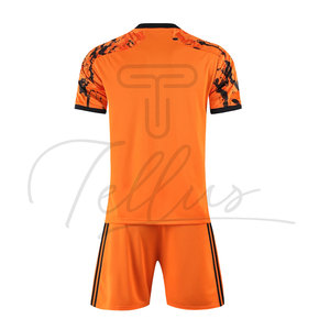 Uniformes de Fútbol Personalizados a Precios Económicos, Nuevo Modelo, Últimos Diseños, Sublimación de Primera Calidad, Uniformes Deportivos para Entrenamiento - Product Image 4