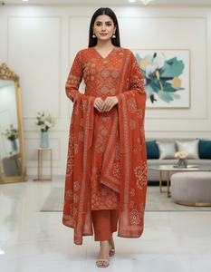 ชุดผ้าฝ้ายพิมพ์ลายดับู 3 ชิ้น พร้อมงานปักที่คอเสื้อ ชุดลำลองสไตล์ชาติพันธุ์สำหรับผู้หญิง เหมาะสำหรับงานปาร์ตี้ - Product Image 6