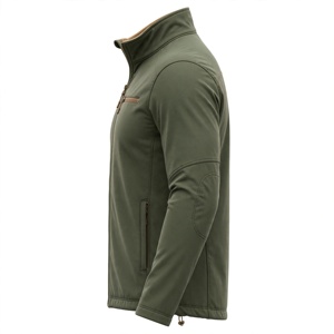 Veste d'hiver softshell personnalisée pour étudiants avec couleurs vertes de l'école, tissu coupe-vent imperméable et logo brodé - Product Image 2