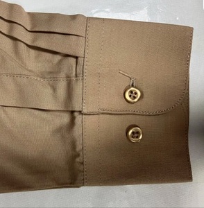 Camisa de uniforme de sarga para hombre, manga larga, color caqui, con bolsillos en el pecho para uso de guardia, para todas las estaciones. Camisa de trabajo de dos bolsillos para guardia de seguridad. - Product Image 3