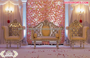 ชุดโซฟาแต่งงานสไตล์มหาราชาสมัยใหม่ ชุบทองคำ น้ำหนักเบา ทำจากไม้ ชุดโซฟาแต่งงานแบบอินเดีย - Product Image 2