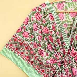 Robe décontractée pour femme en coton imprimé floral, col en V, coupe ample, taille à cordon, longueur genou, idéale pour l'été - Product Image 3