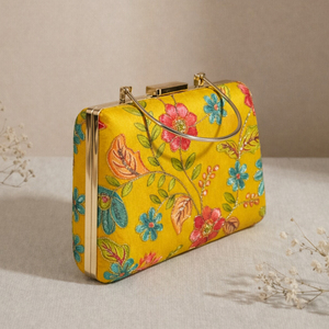 Bolso de Mano Bordado Floral Amarillo Mostaza con Lentejuelas y Trabajo de Hilo, Elegante Bolso de Noche para Mujer para Uso Festivo - Product Image 2